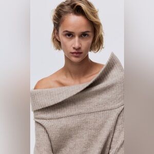 NEW! H&M Off-Shoulder Ribbed Knit Sweater in Heather Taupe